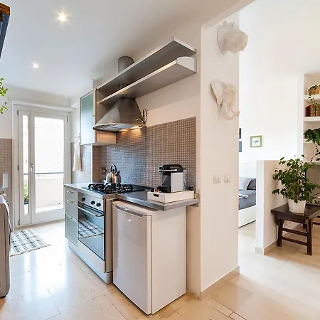 לינה וארוחת בוקר Inntrastevere 5*