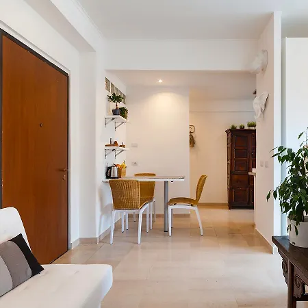 Inntrastevere לינה וארוחת בוקר רומא
