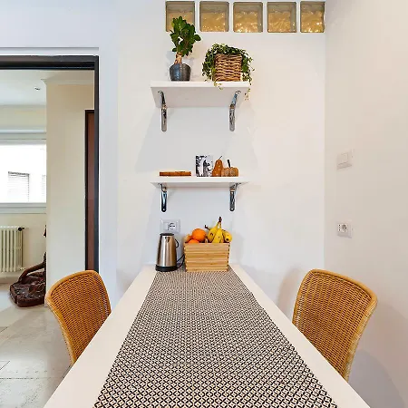 Inntrastevere לינה וארוחת בוקר 5*